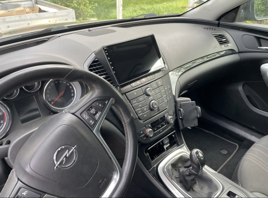 OPEL VIVARO 2009-2013 ORIGINAL RADIO MULTIMEDIJA NAVIGACIJA GPS WIFI