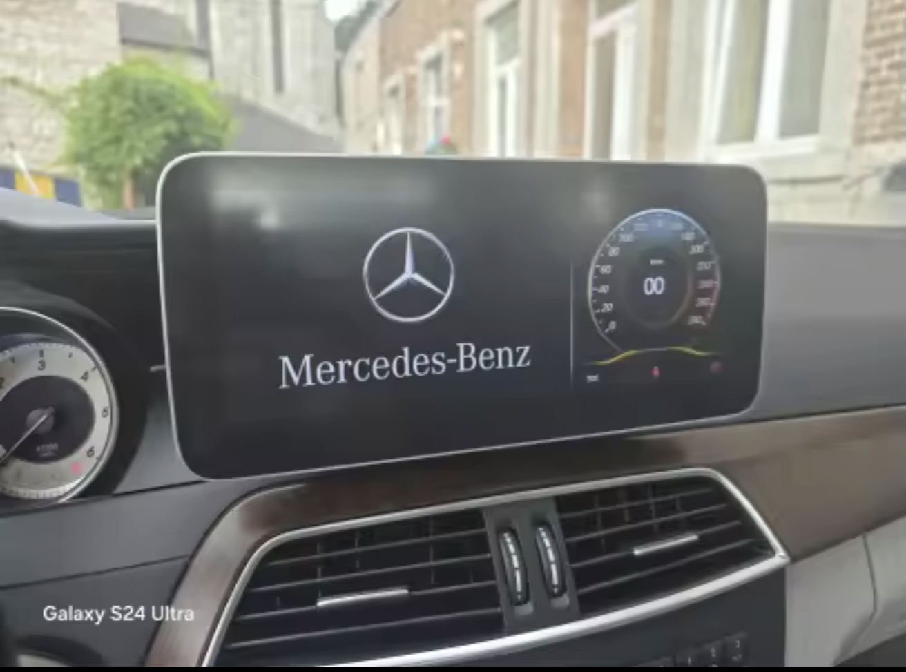 Mercedes C klasa W204 2007-2018 original NAVIGACIJA ANDROID MULTIMEDIA
