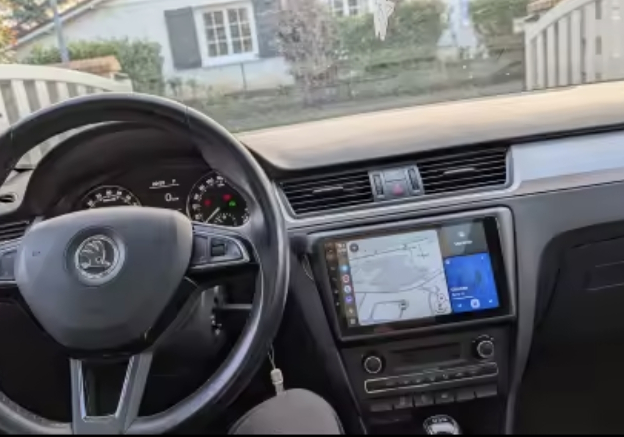Skoda Rapid original MULTIMEDIJA ANDROID NAVIGACIJA 2DIN