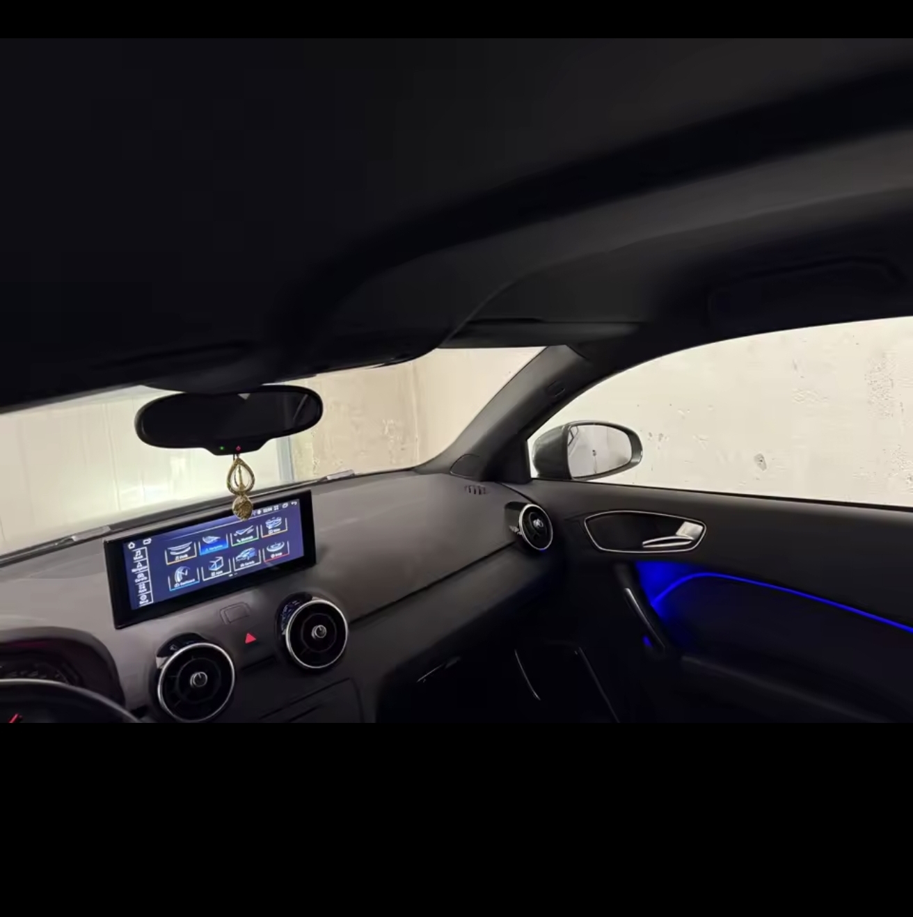 Original ekran android za AUDI A1 8X 2010-2012 MULTIMEDIJA ANDROID GPS