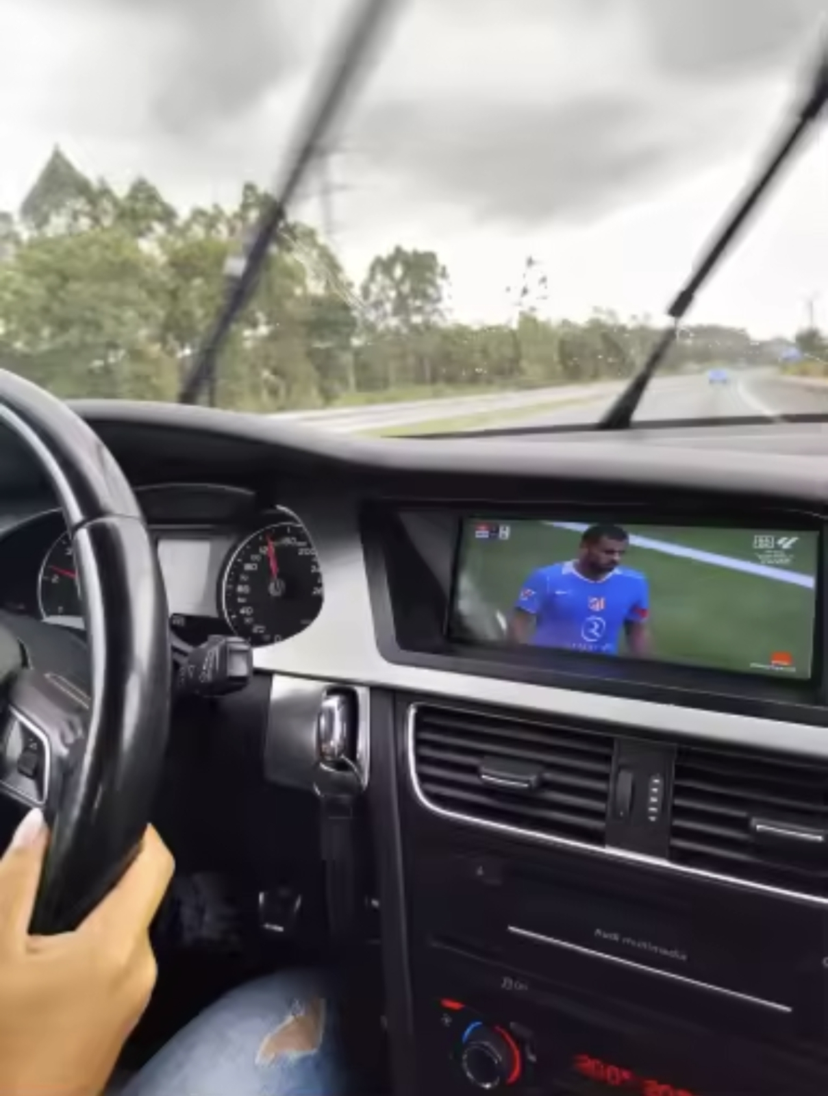 AUDI A4 A5 Q5 B8 CarPlay original ANDROID EKRAN 2DIN MULTIMEDIJA